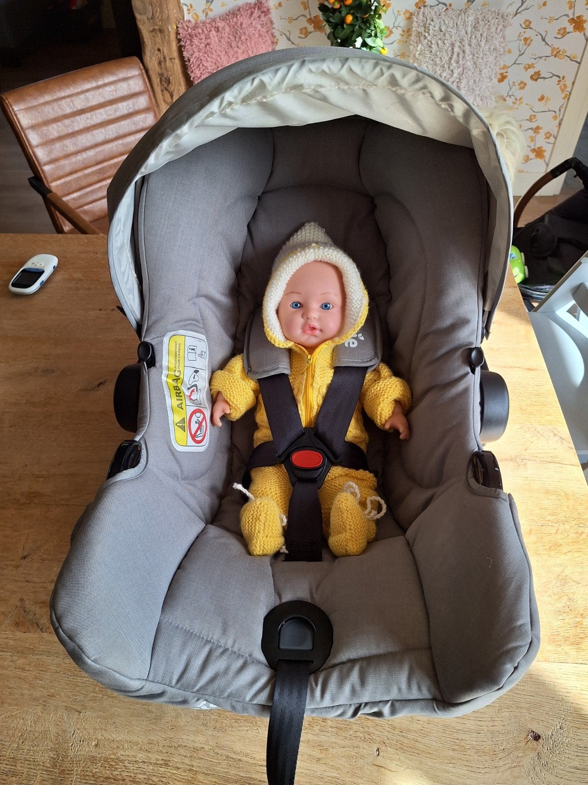 autostoel baby met isofix 2x, Kinderen en Baby's, 15 t/m 36 kg, Zo goed als nieuw, Isofix, Ophalen