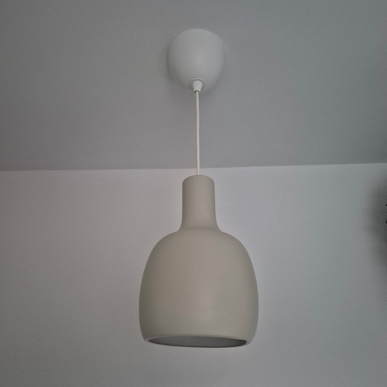 Beige hanglampen 2 stuks, Ophalen, E27 (groot), Zo goed als nieuw, Metaal