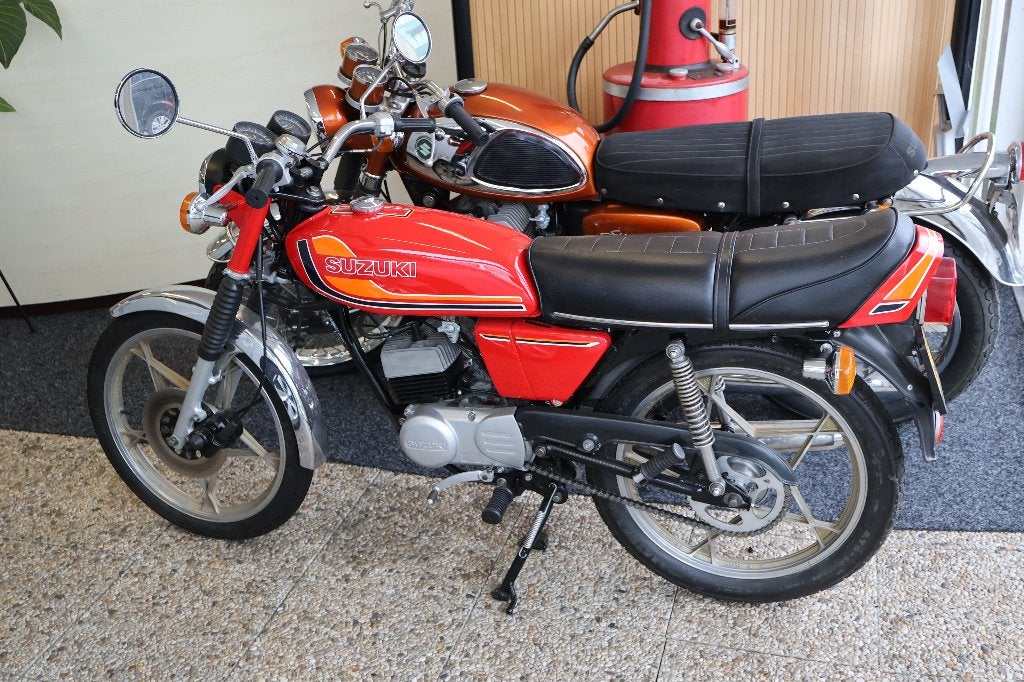 Suzuki GT50, Fietsen en Brommers, Ophalen, Zo goed als nieuw, Carburateur, Overige merken