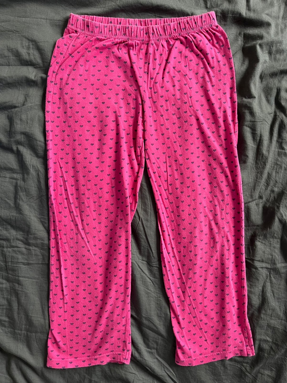 Roze pyjama broek mt 128/134 fuchsia met hartjes pyjamabroek, Nacht- of Onderkleding, Meisje, Ophalen of Verzenden, Zo goed als nieuw