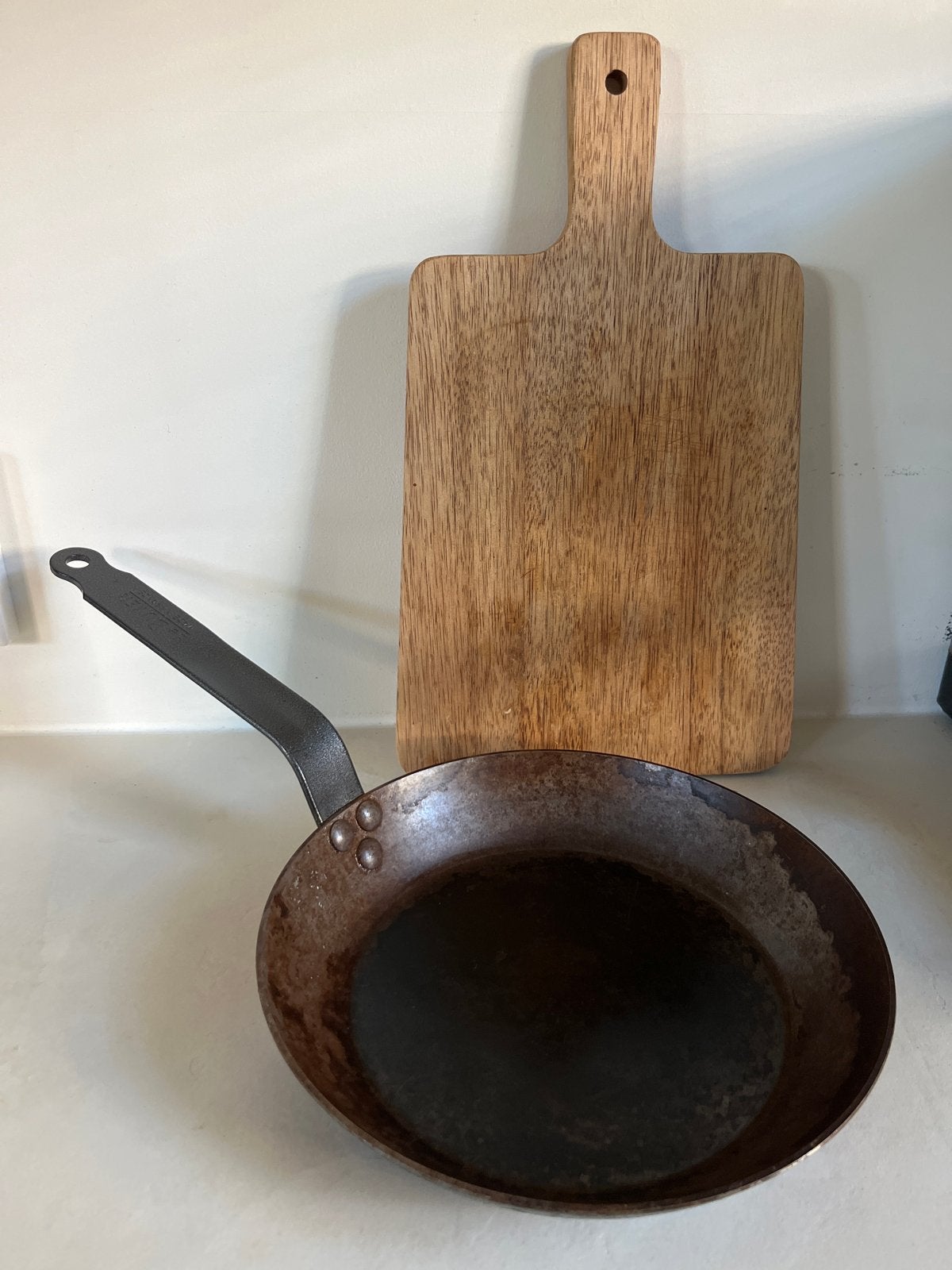 De Buyer stalen koekenpan 24cm, Huis en Inrichting, Gebruikt, De Buyer, Ophalen of Verzenden, Geschikt voor inductie