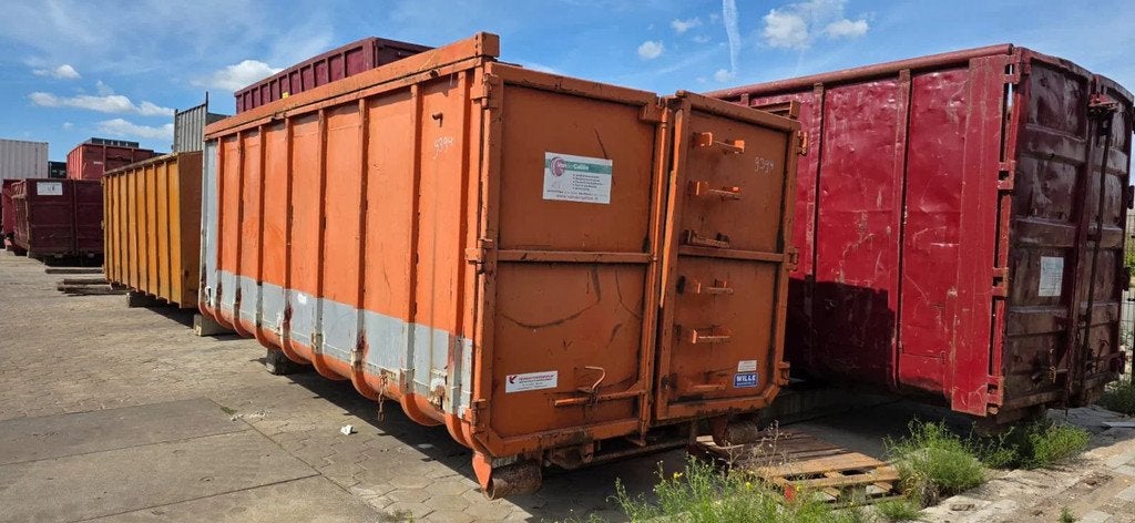 VERNOOY AFZETCONTAINER 9394 30M3, Dave Vernooij, Dave@vernooy.nl, Kellensedwarsweg 9
4004 JC  Tiel, NL