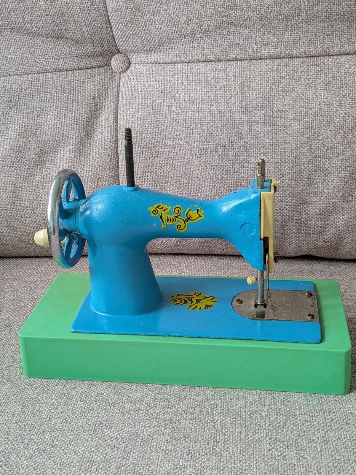 antieke kinder naaimachine, jaren 60., Antiek en Kunst, Antiek | Naaimachines, Ophalen of Verzenden