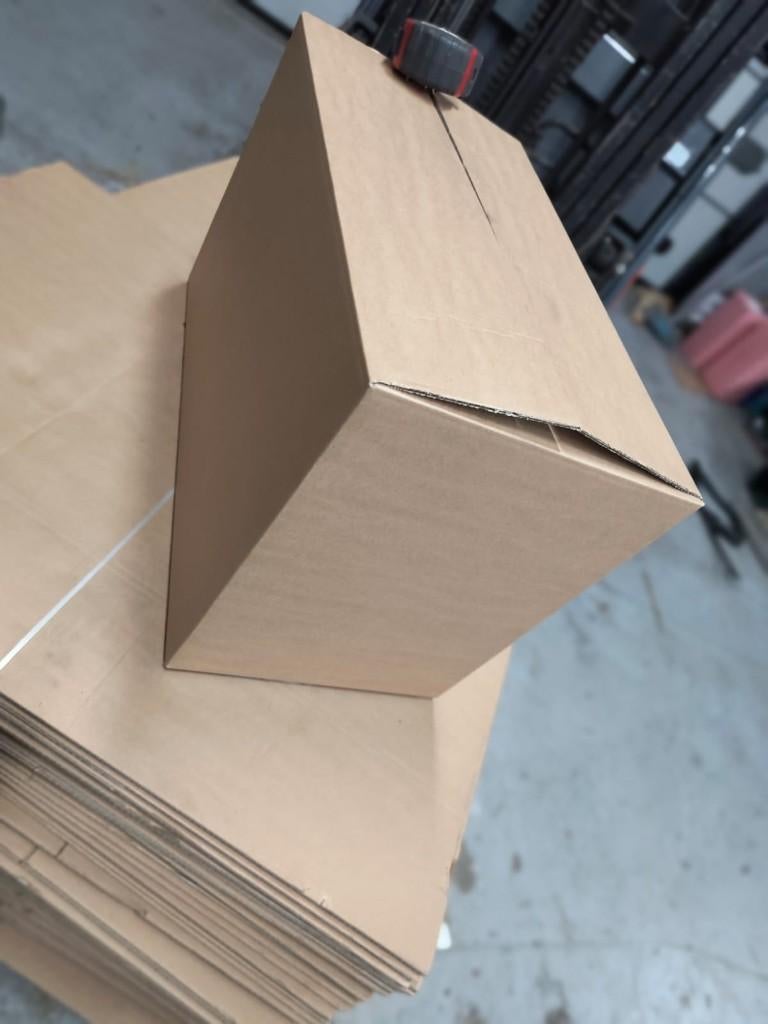 Grote stevige kartonnen dozen – 130 stuks, Doos, 50 tot 75 cm, Nieuw, Ophalen of Verzenden