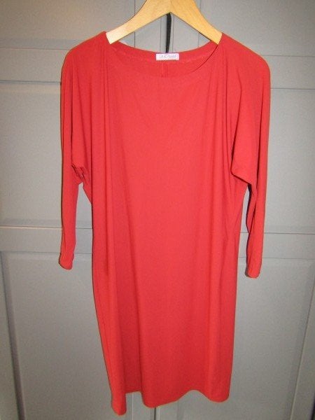 G1010 LaDress mt L jurk rood travelstof, Verzenden, Maat 42/44 (L), Zo goed als nieuw, Rood