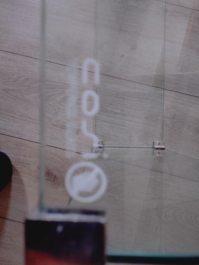 Cosi tempered glass en.., Ophalen