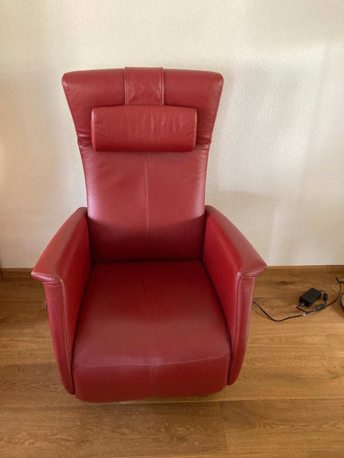 Luxe Prominent Sta op fauteuil, Toscana Leder  Rood, Ophalen, Leer, Zo goed als nieuw, Eén
