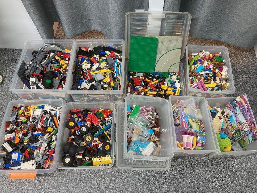 WD-023 LEGO 9 bakken vol (Friends, gewoon, grondplaten), Ophalen, Lego, Losse stenen, DK-7190 Billund, Denmark