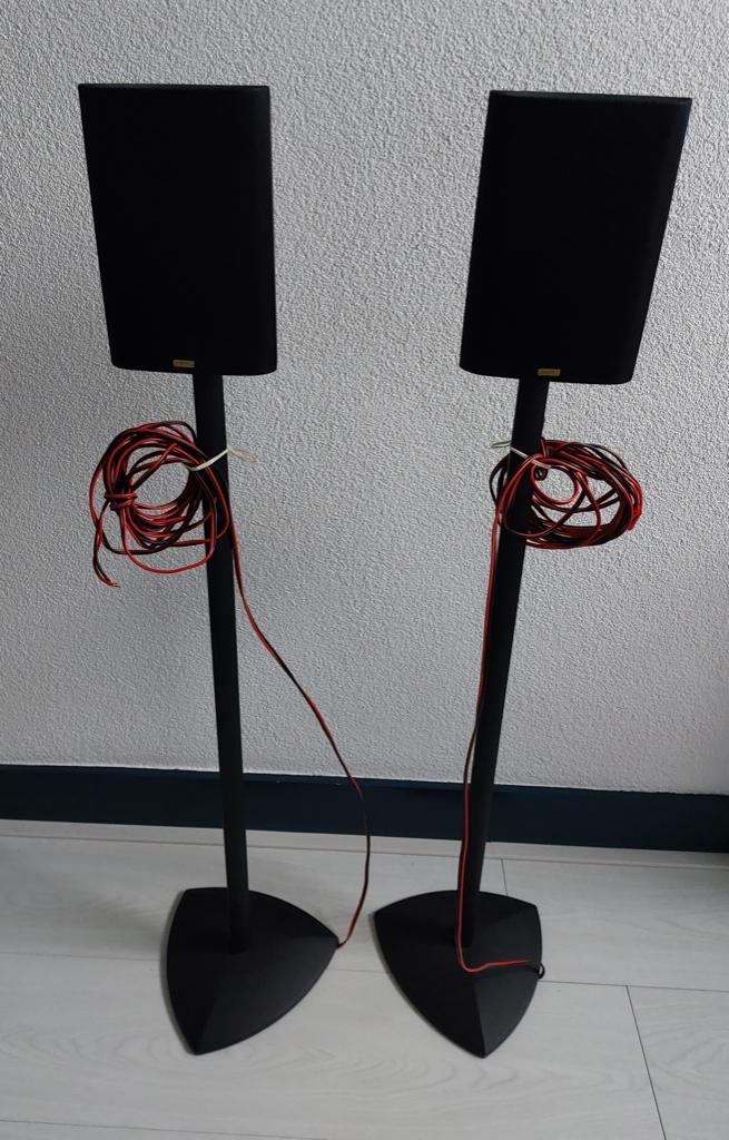 JAMO set luidsprekers op standaard (zie foto's), Audio, Tv en Foto, Luidsprekers, Ophalen, Minder dan 60 watt, Front, Rear of Stereo speakers