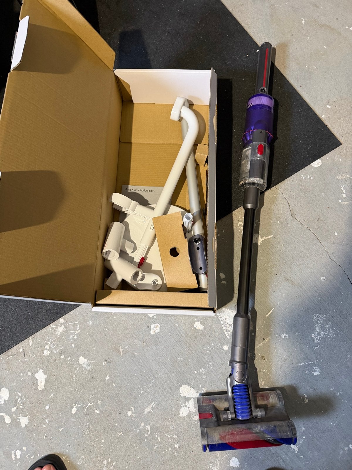 Dyson Omni-glide stofzuiger met oplaadstation, Ophalen, Draadloos, Zo goed als nieuw, Dyson