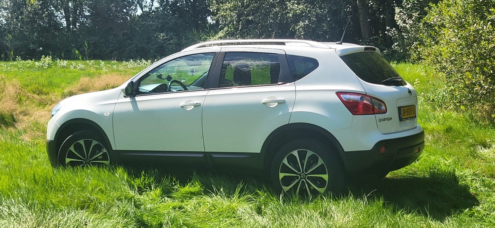 Nissan Qashqai 1.6 2WD 2012 Wit, Auto's, Voorwielaandrijving, Stof, Zwart, 4 cilinders