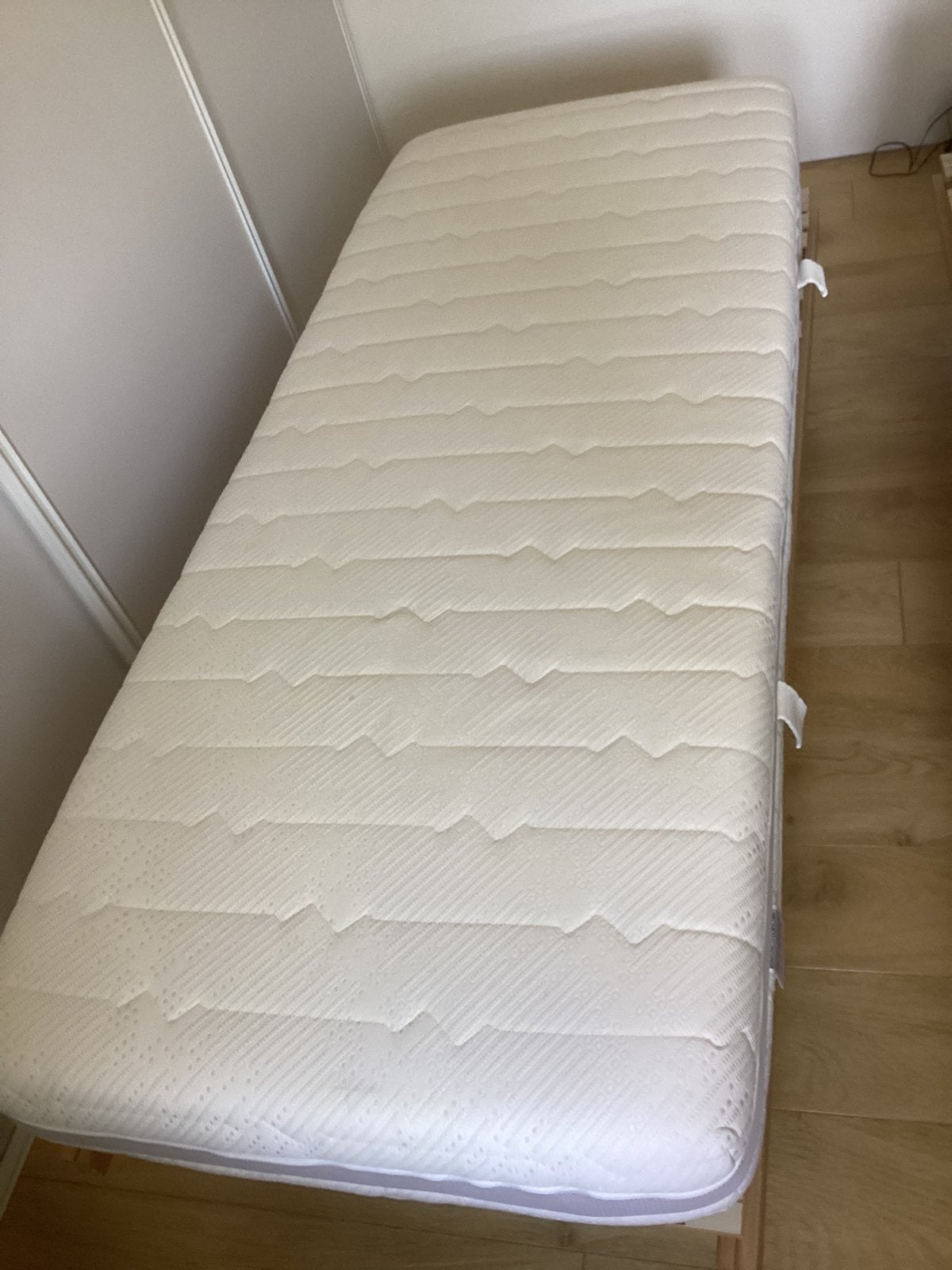 ZGAN Matras met molton af neembare   hoes 80 x 200 x 22 cm, Huis en Inrichting, Slaapkamer | Matrassen en Bedbodems, Ophalen, Zo goed als nieuw