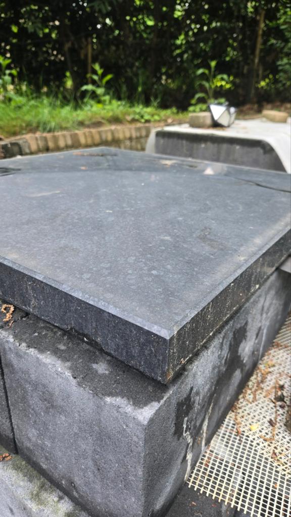 Paalmuts muurafdekker Belgisch hardsteen 55 x 55, Tuin en Terras, Ophalen, Natuursteen, Terrastegels