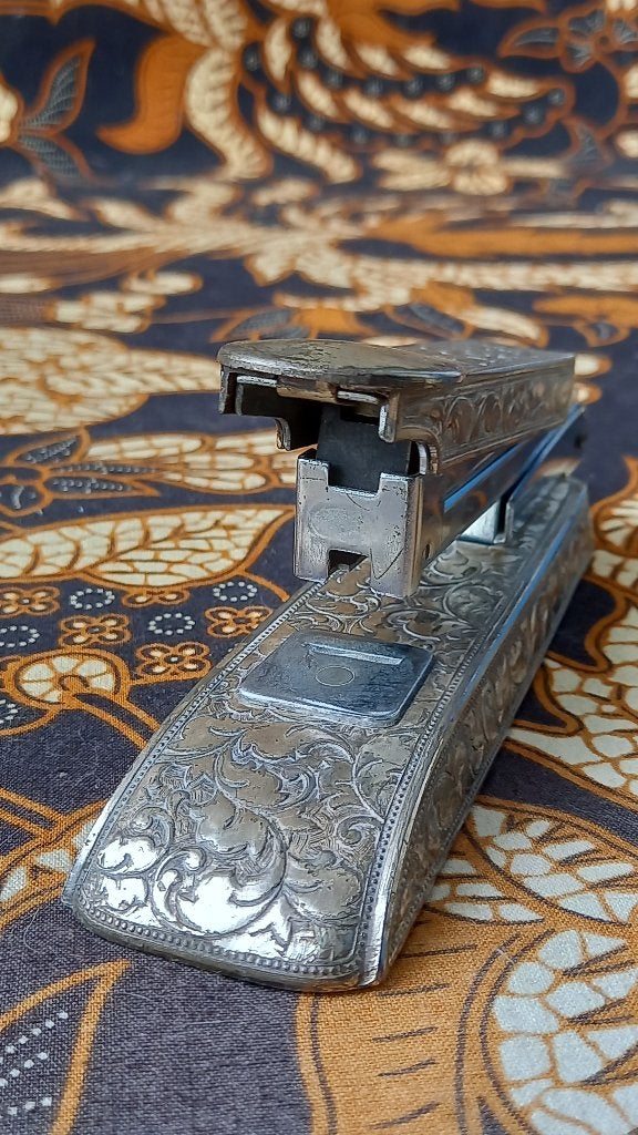Mooie oude stapler of nietmachine uit Engeland 14 cm., Ophalen of Verzenden