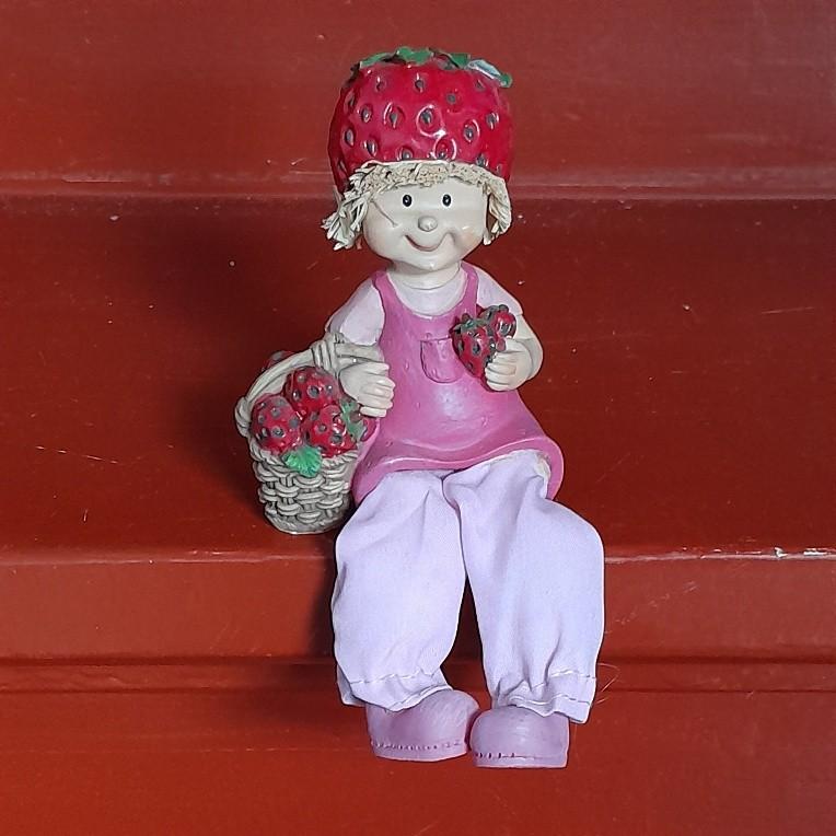 Poppetje met aardbeien, Ophalen of Verzenden, Gebruikt