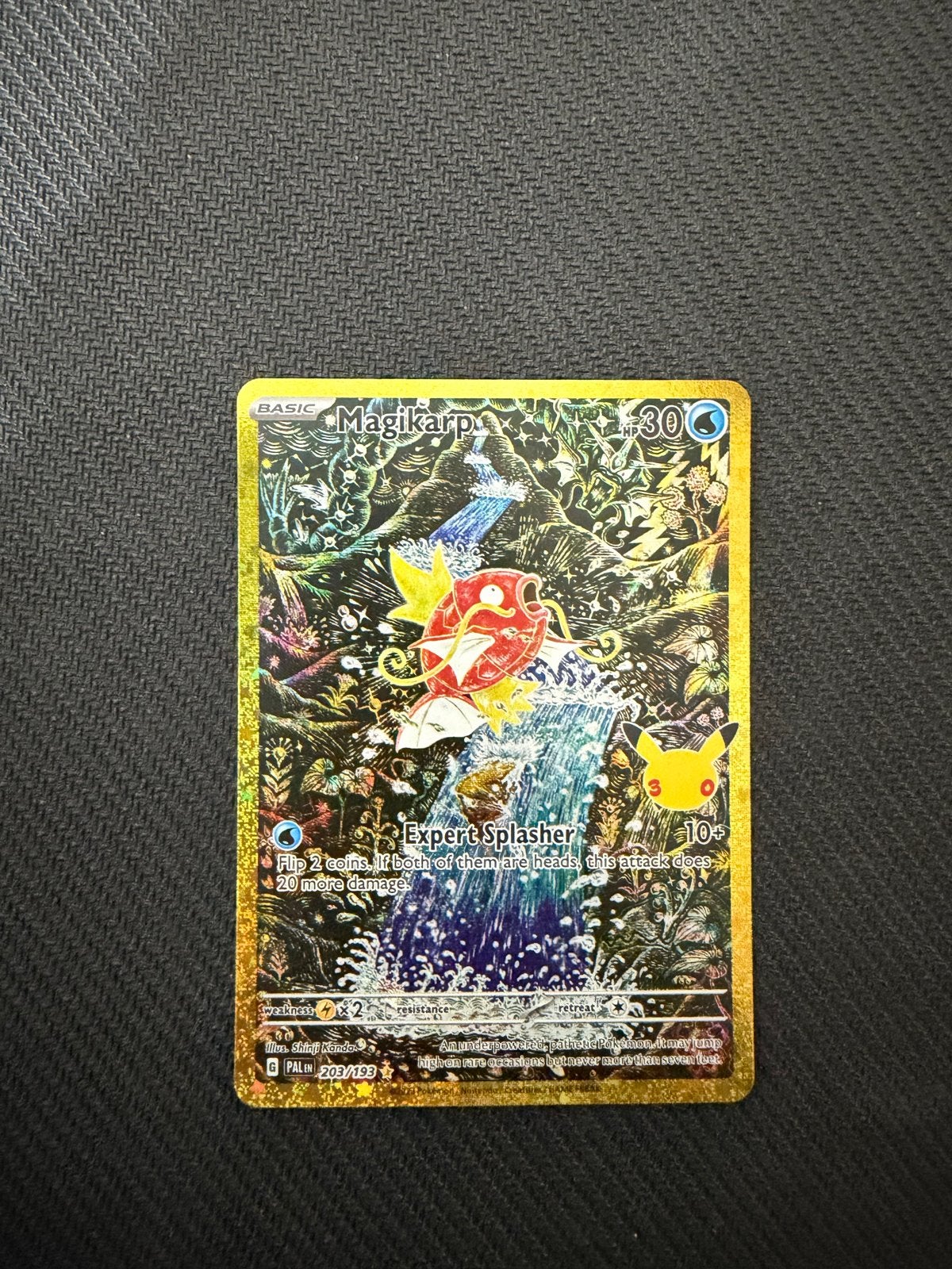 Magikarp 203/193 30th Celebration Pokémon kaart, Ophalen of Verzenden, Zo goed als nieuw, Losse kaart, Foil