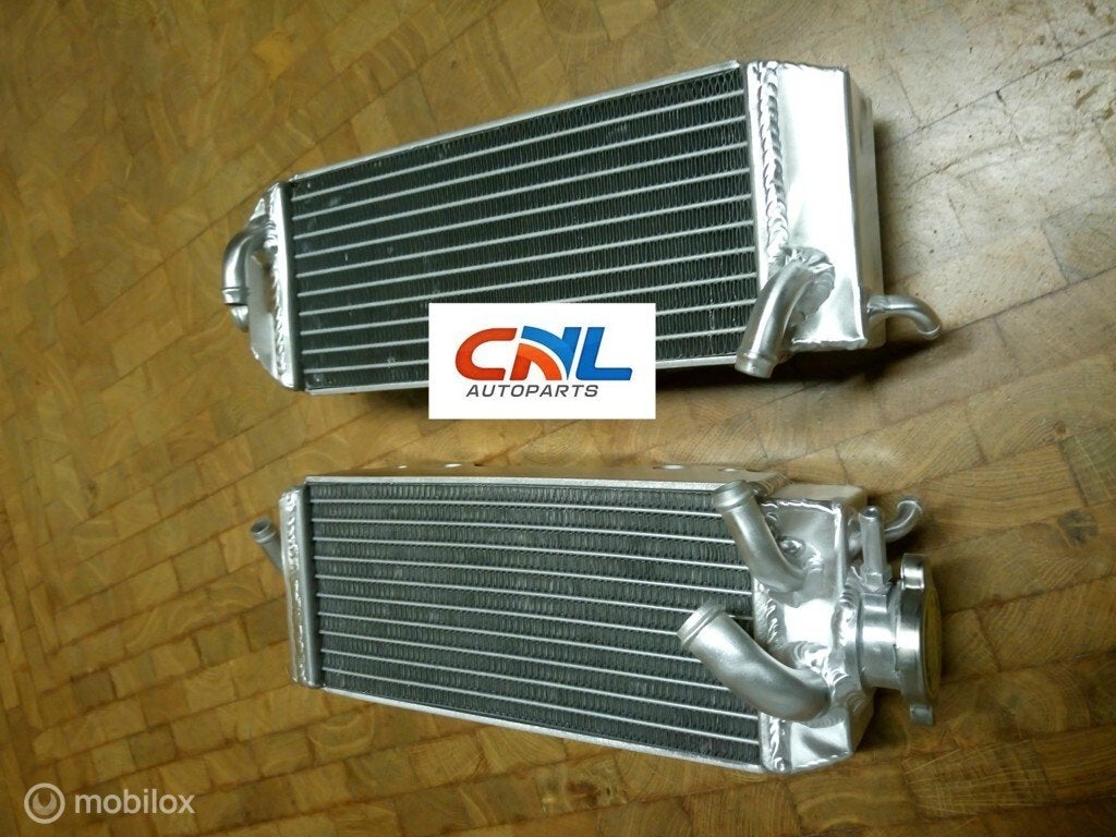 Radiateur Suzuki RM125 W/X/Y 2-stroke 1998-2000 99, Motoren, Nieuw, Ophalen of Verzenden