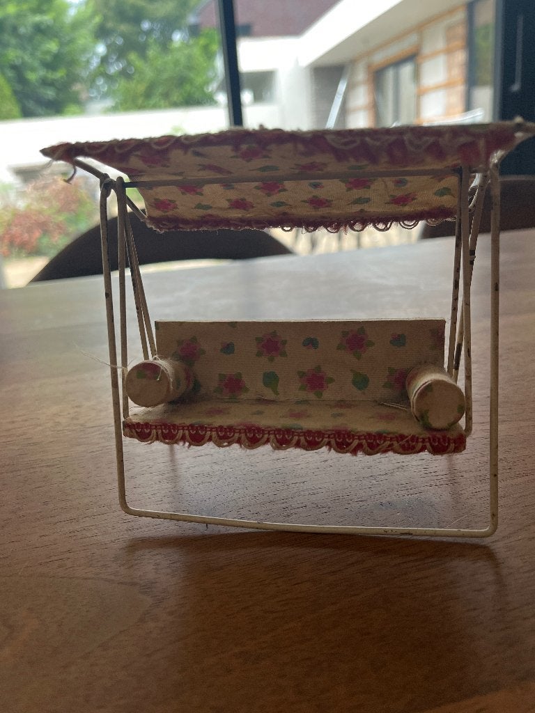 Miniatuur schommelbankje - Vintage decoratie, Ophalen