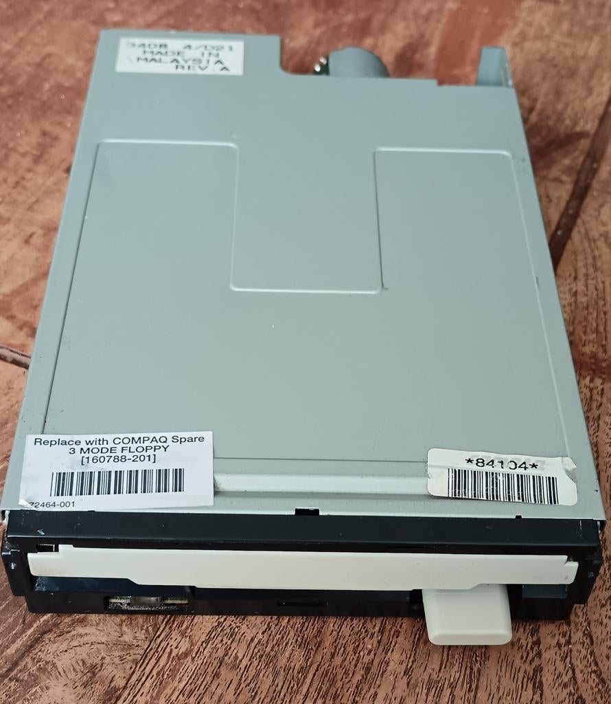 SONY MPF420-4 / 1.44 mb floppy drive, Computers en Software, Ophalen of Verzenden