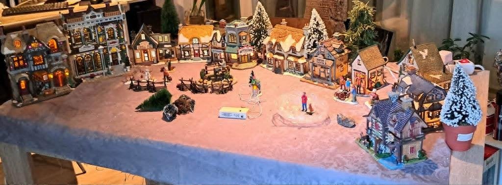 Lemax kerstdorp compleet, Diversen, Kerst, Ophalen, Zo goed als nieuw