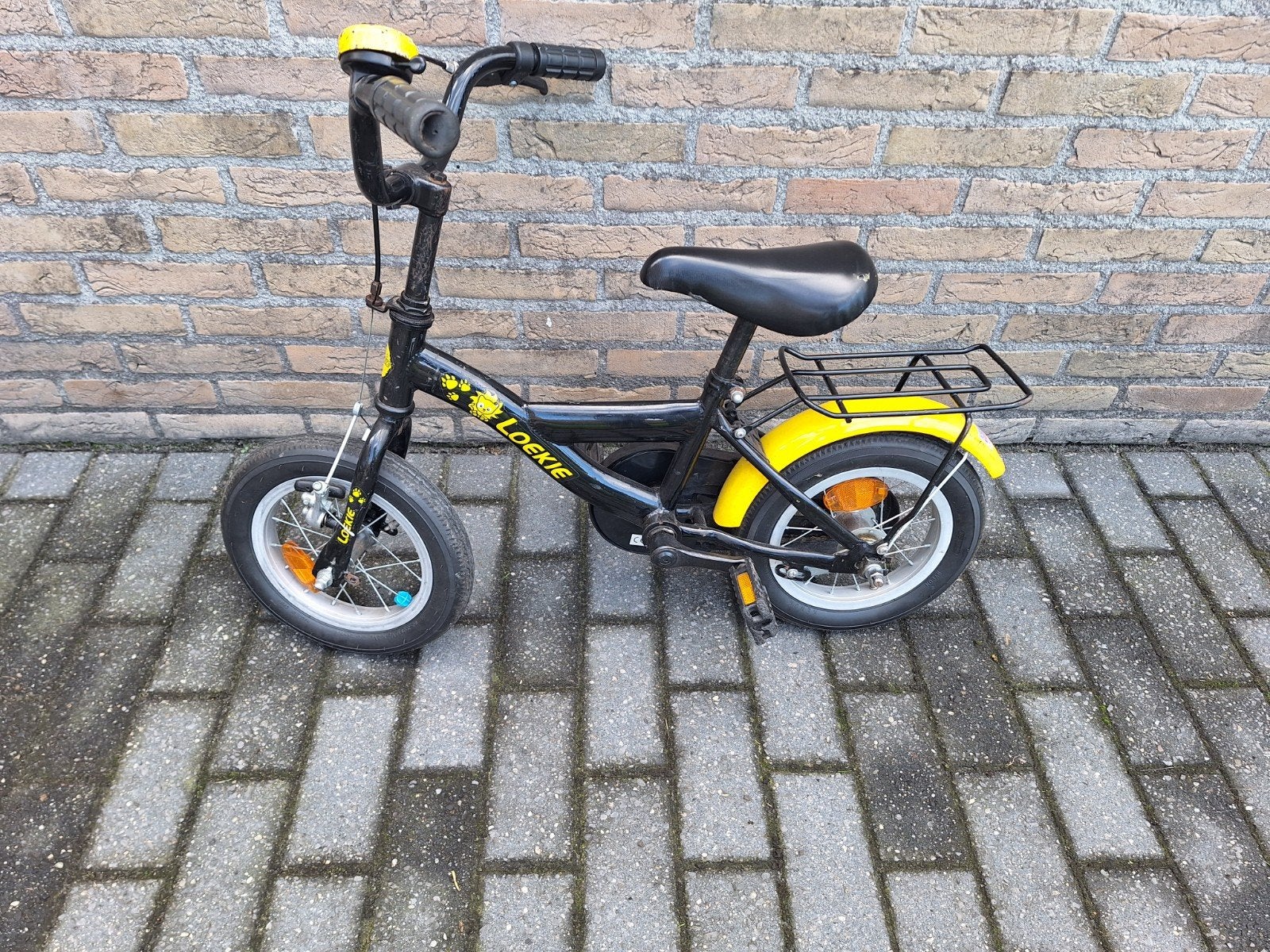 Loekie kinderfiets met nieuwe bandjes, Terugtraprem, Gebruikt, Loekie, Ophalen of Verzenden