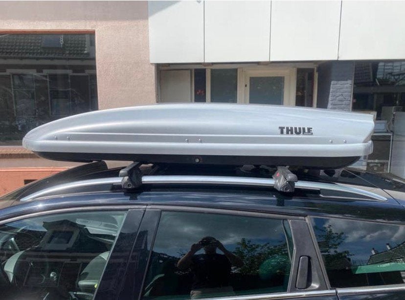 Thule dakkoffer skibox 430L te huur, Ophalen, Zo goed als nieuw