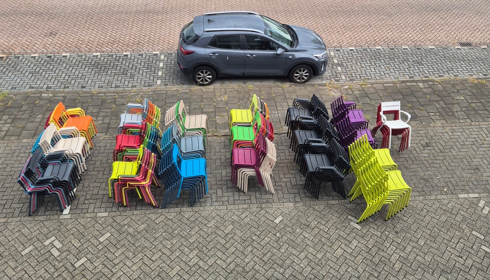 totale verhuizing leegverkoop gebruikte fermob stoelen, Ophalen