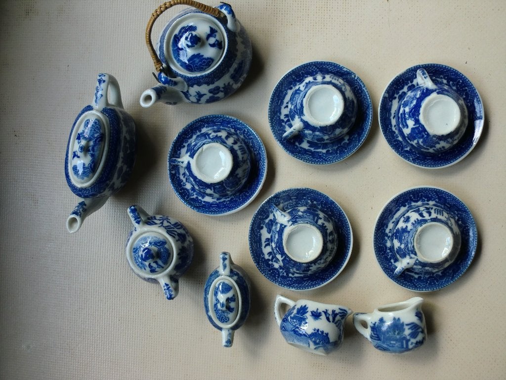 oud Chinees koffie-/thee kinderserviesje (merkloos), Ophalen