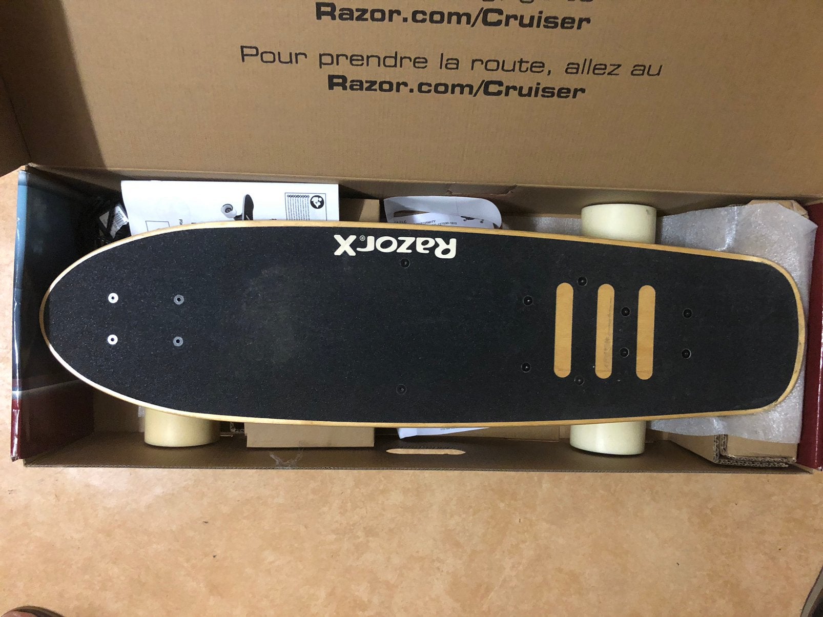 RazorX Cruiser - elektrisch skateboard 16km/u, Sport en Fitness, Skateboarden, Ophalen of Verzenden, Zo goed als nieuw