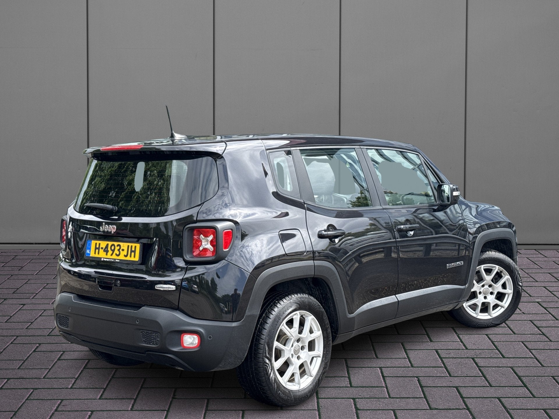 Jeep Renegade 1.3T DDCT Longitude | NL-auto | 1e Eig | Navi, Auto's, Stof, Gebruikt, 4 cilinders, 150 pk