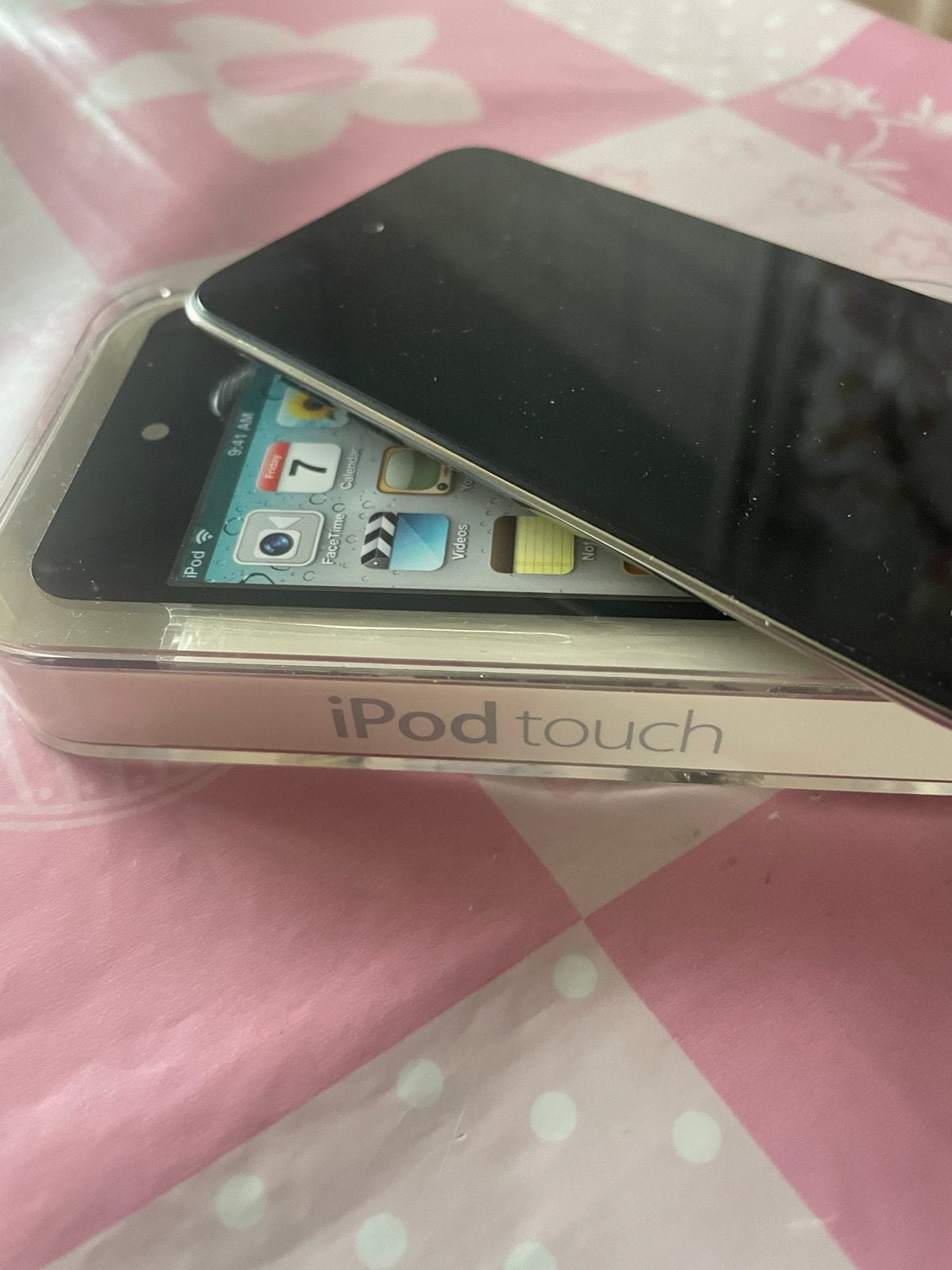 iPod Touch - Zo goed als nieuw 8gb, Touch, Zwart, Ophalen of Verzenden, Zo goed als nieuw