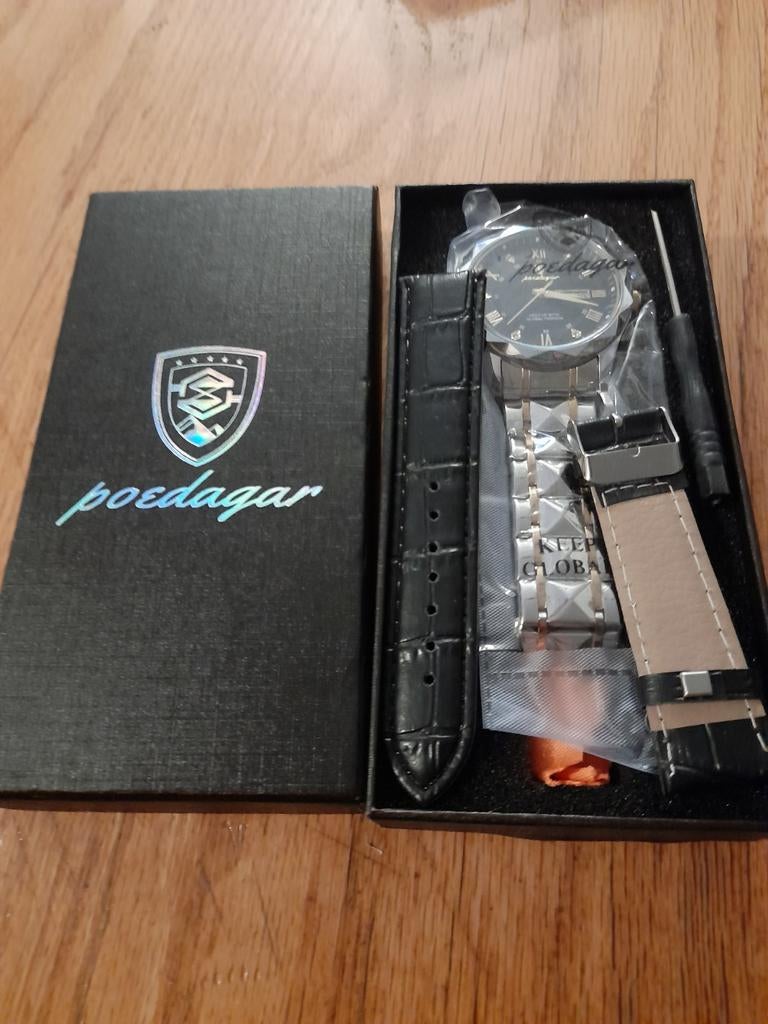 Poedagar herenhorloge nieuw in doos, Verzenden