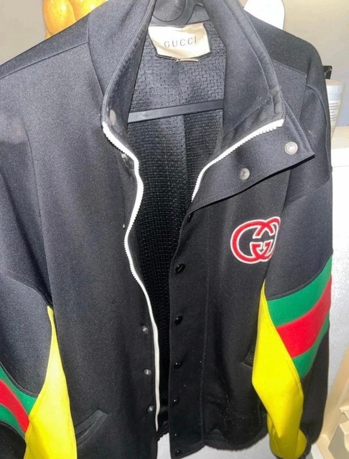 Gucci jas - Zwart, rood, groen, geel, Ophalen of Verzenden, Gedragen, Maat 46 (S) of kleiner, Zwart