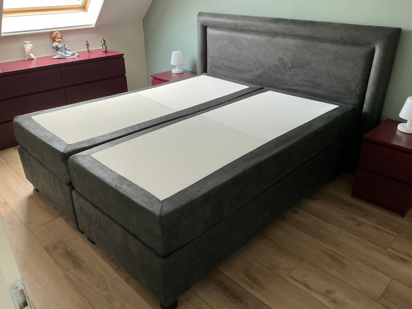 Swiss Sense boxspring met matrassen en hoofdbord 180 x 210cm, Ophalen, Tweepersoons, Zo goed als nieuw, 180 cm