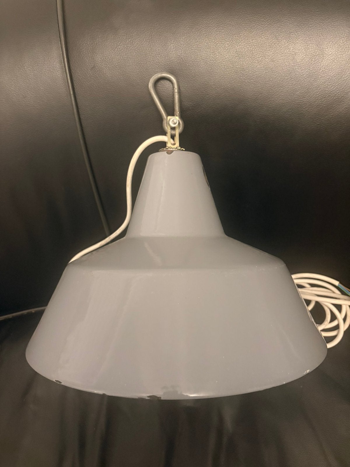 Industriële grijze emaille fabrieks hanglamp jaren 1960, Ophalen of Verzenden