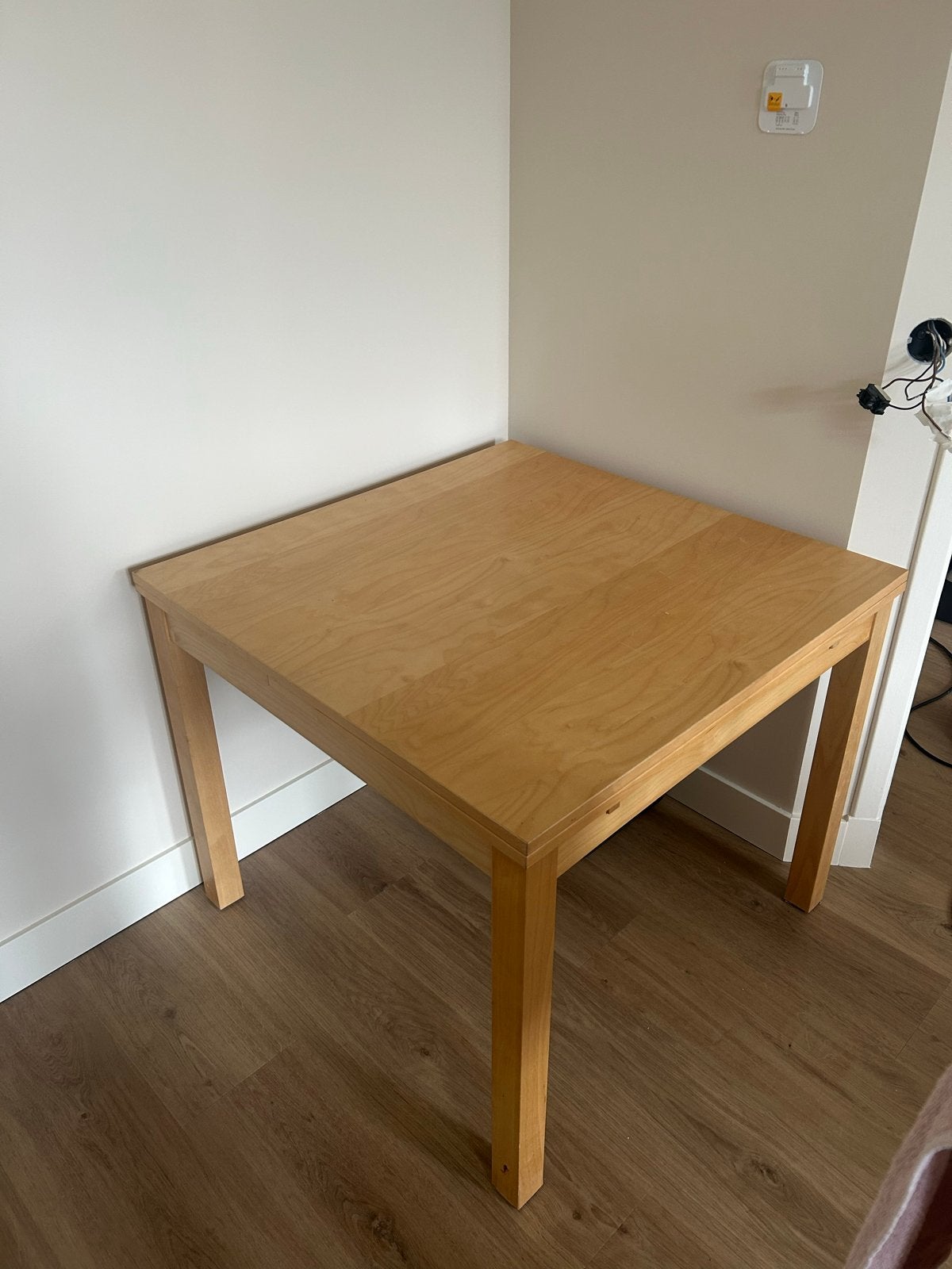 Uitschuifbare eettafel - Licht hout BJURSTA