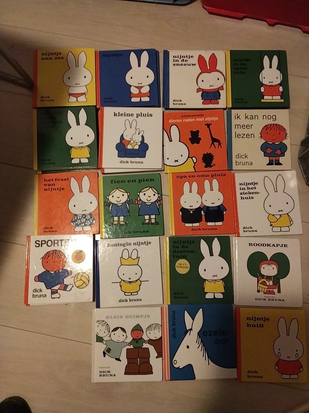 Dick bruna boekjes nu € 2.50 per stuk  zie omschrijving, Gelezen, 5 of 6 jaar, Fictie algemeen, Jongen of Meisje