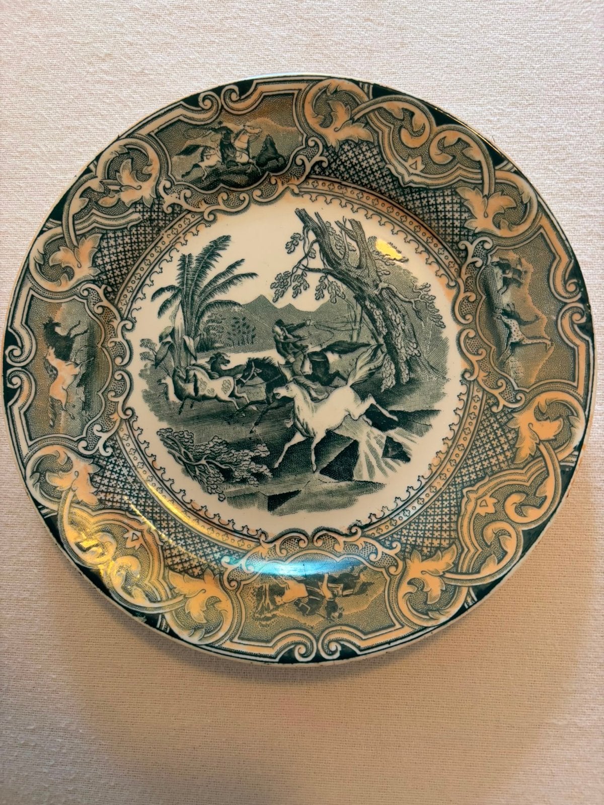Antiek Petrus Regout Maastricht Lasso decor bord, Ophalen