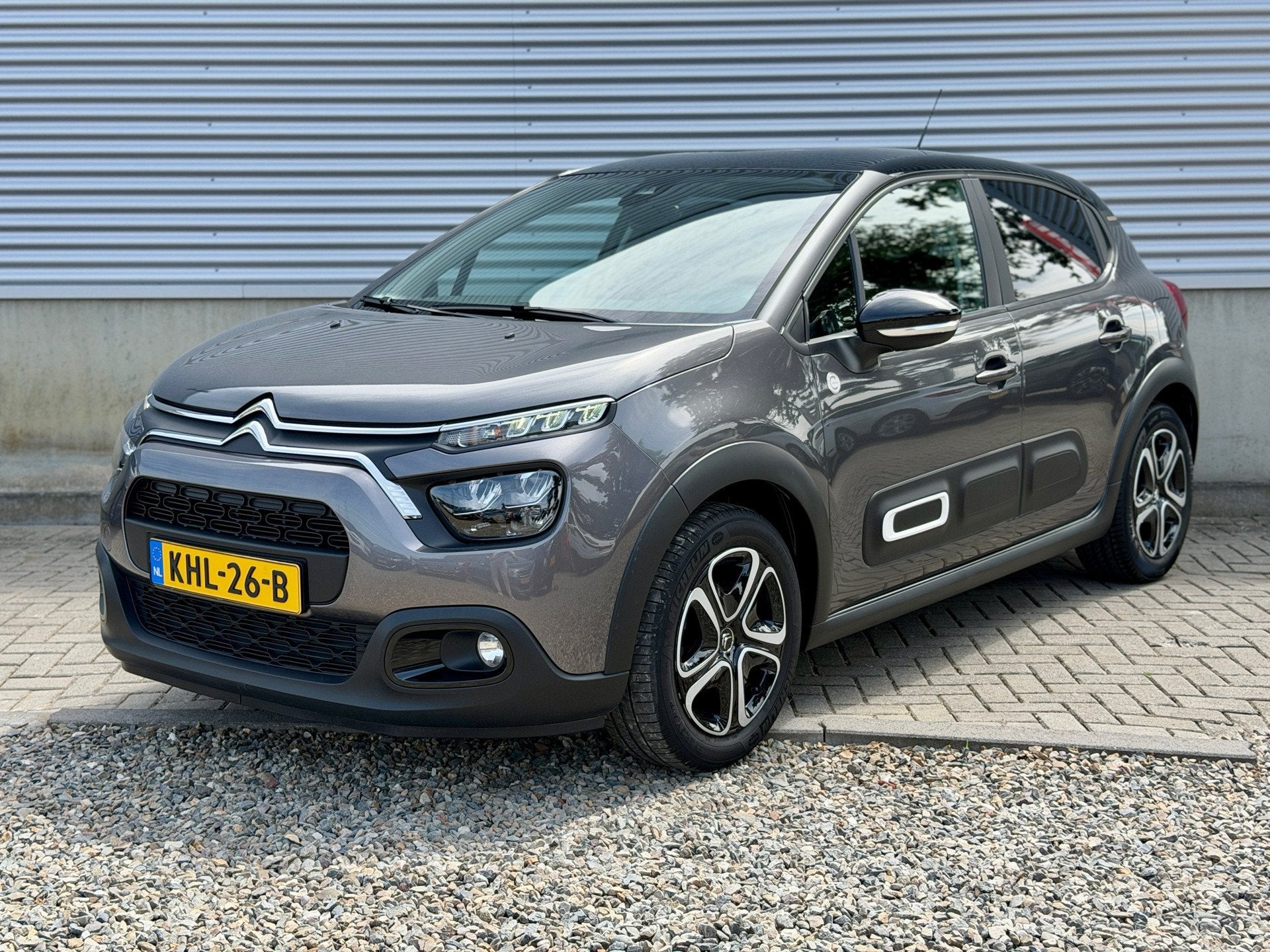 Citroen C3 1.2 82pk C-Series Limited [ Fm navi,ecc,two tone, Auto's, Voorwielaandrijving, 450 kg, Gebruikt, 1199 cc