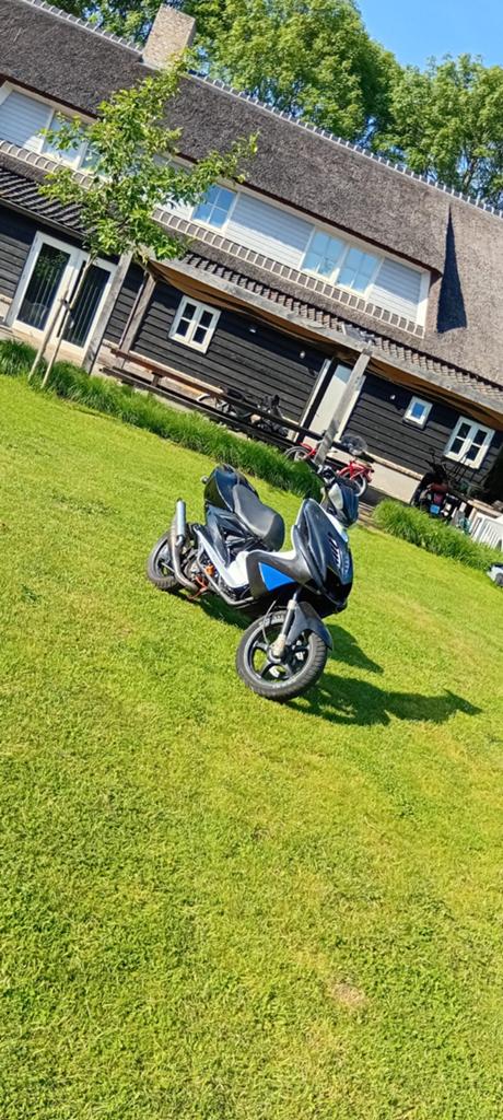 Yamaha Aerox 70cc Malossi - Zo goed als nieuw!, Fietsen en Brommers, Scooters | Yamaha, Ophalen, Tweetakt, Aerox, 70 cc