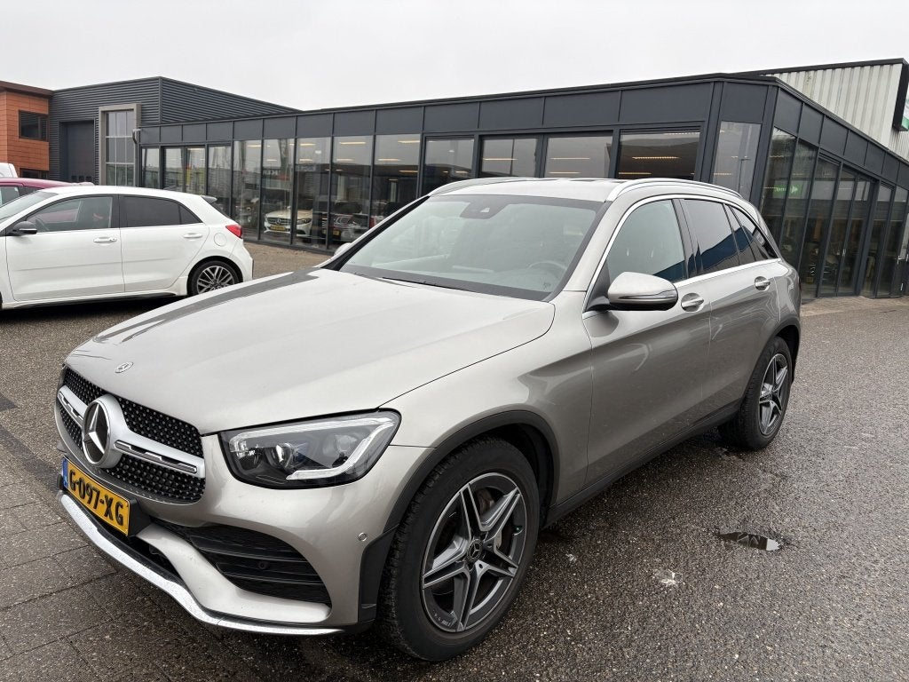 Mercedes-Benz GLC 200 Premium AMG-line (bj 2020, automaat), Auto's, Mercedes-Benz, 12 maanden, 15 km/l, Gebruikt, 4 cilinders