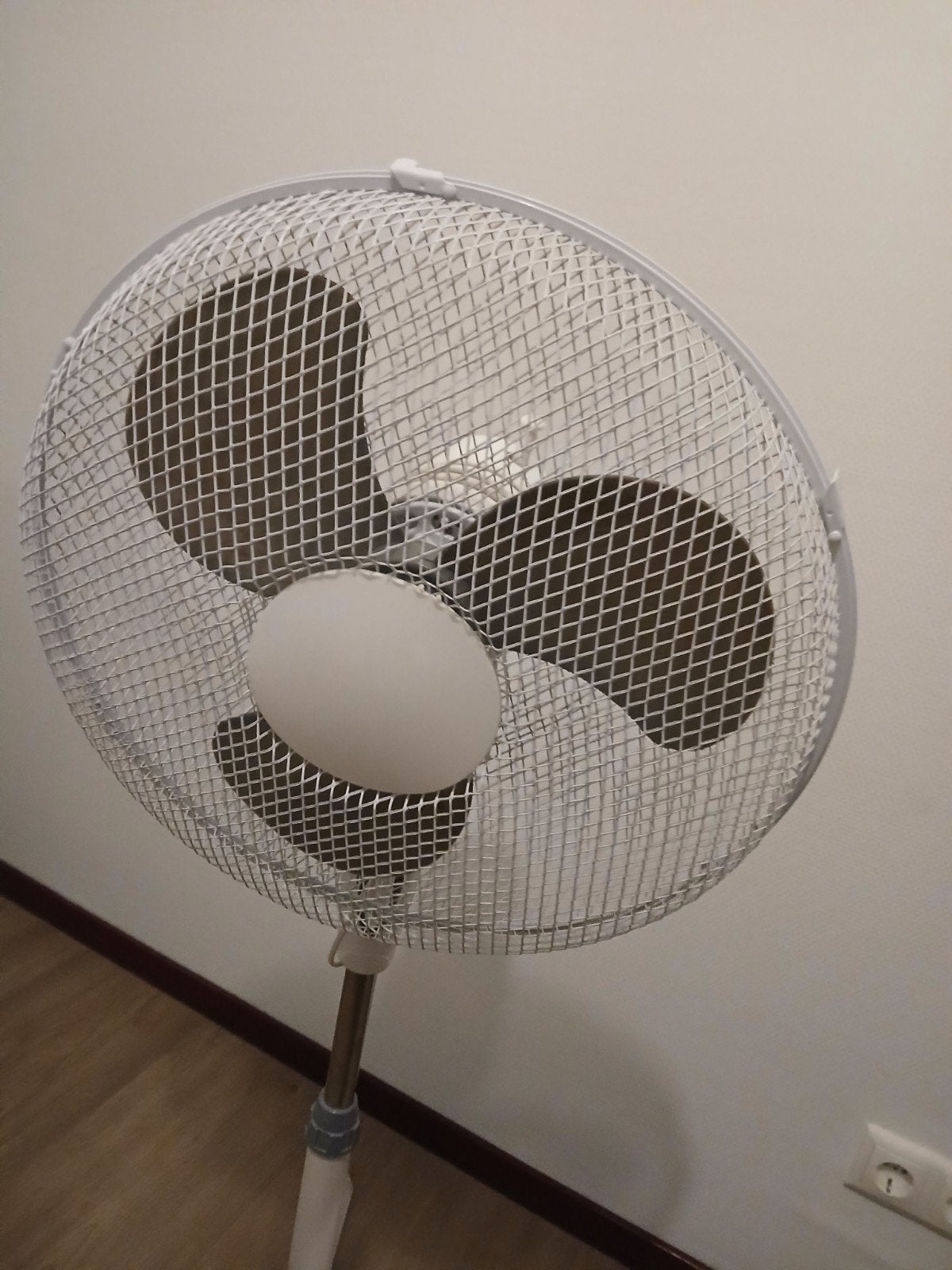 Ventilator met 3 standen - Werkt goed, Witgoed en Apparatuur, Ventilatoren, Ophalen, Gebruikt, Statiefventilator