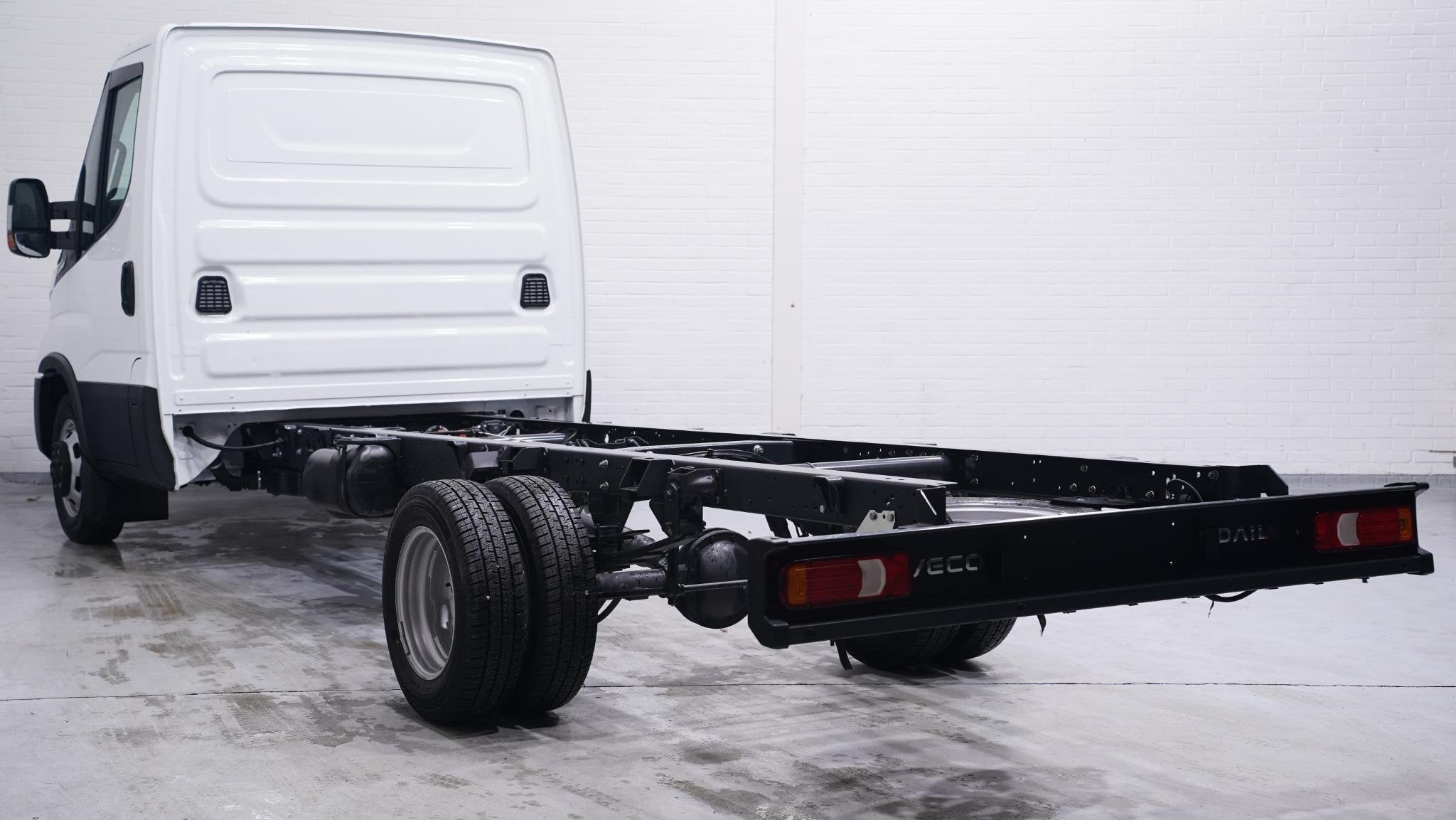 Iveco Daily 35C14 140 pk Automaat Chassis Nieuw Apple Carpla, Automaat, Gebruikt, Iveco, 1969 kg