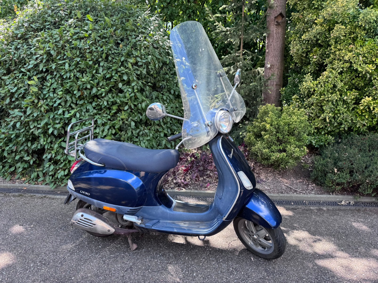 Vespa LX50, Fietsen en Brommers, Ophalen, Gebruikt, Maximaal 45 km/u, Benzine