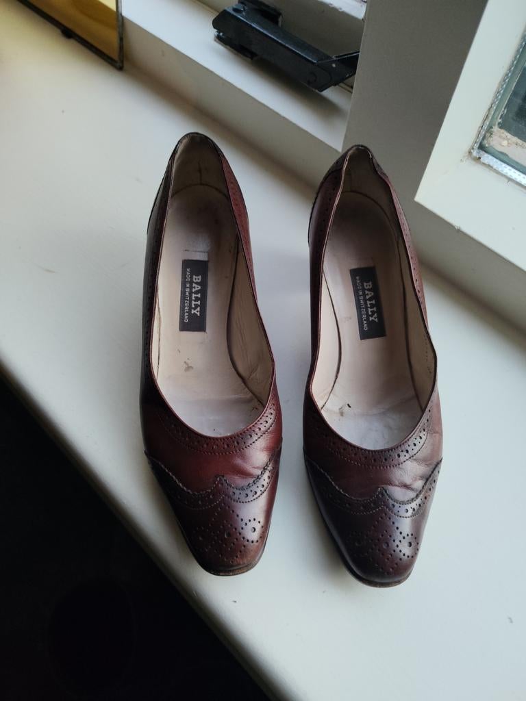 Bally bruine pumps 36,5, Kleding | Dames, Ophalen of Verzenden