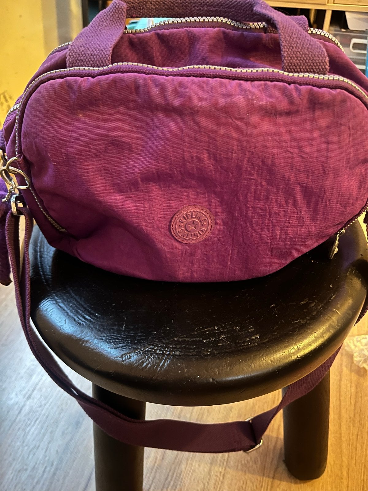 Kipling toilettas / beauty case met schouderriem, Ophalen, Gebruikt, Paars, Schoudertasje