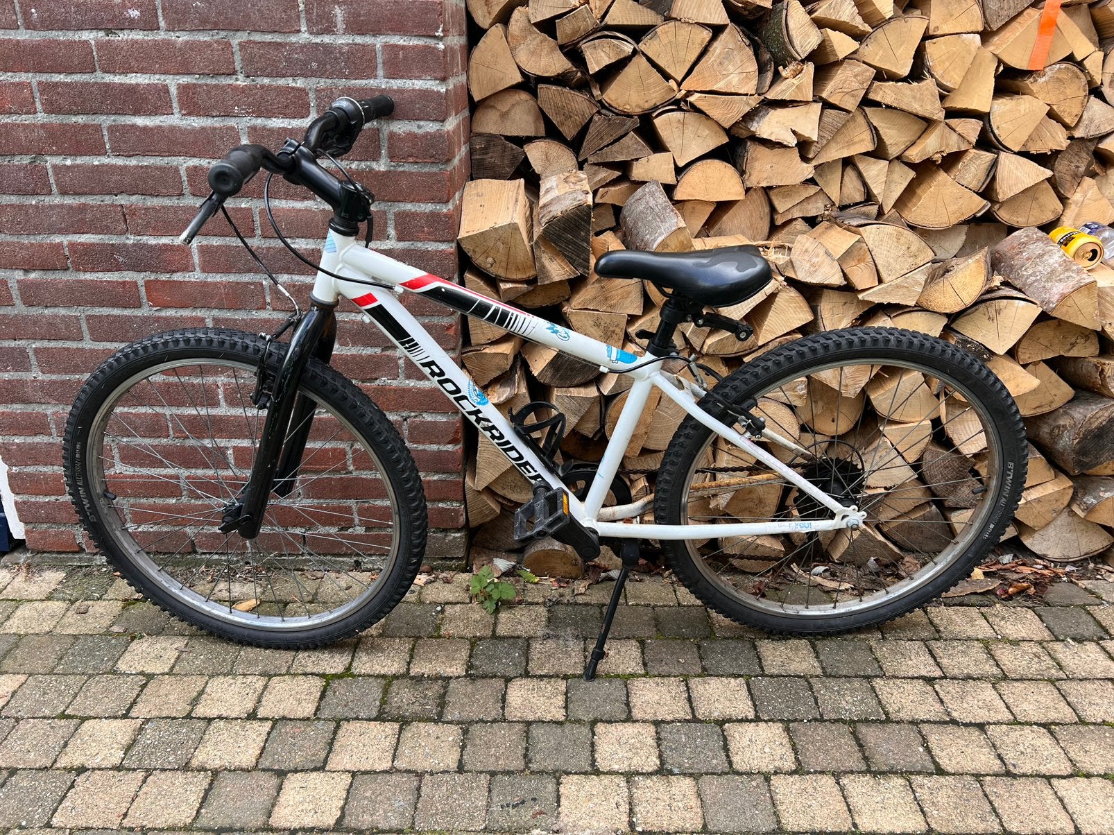 Mountainbike rockrider, versnellingen, handrem, banden goed, Hardtail, Velgrem, Zo goed als nieuw, Ophalen