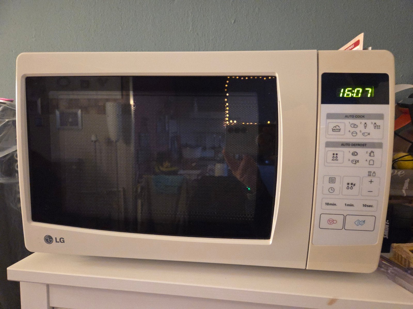 LG MS2049F/00 Magnetron - 800W, Witgoed en Apparatuur, Gebruikt, Ophalen of Verzenden, Magnetron, Draaiplateau