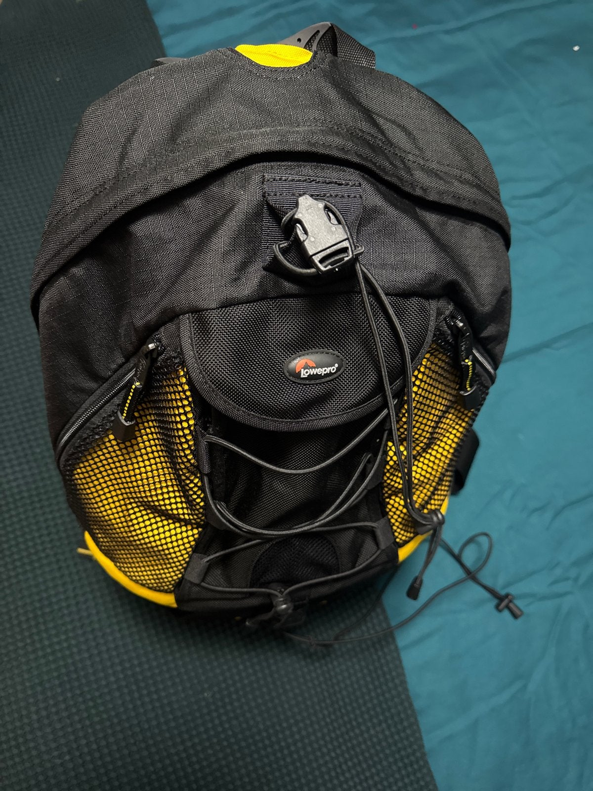 Lowepro DryZone Rover Fotorugzak - Zwart/Geel, Lowepro, Rugtas, Gevoerd, Ophalen of Verzenden