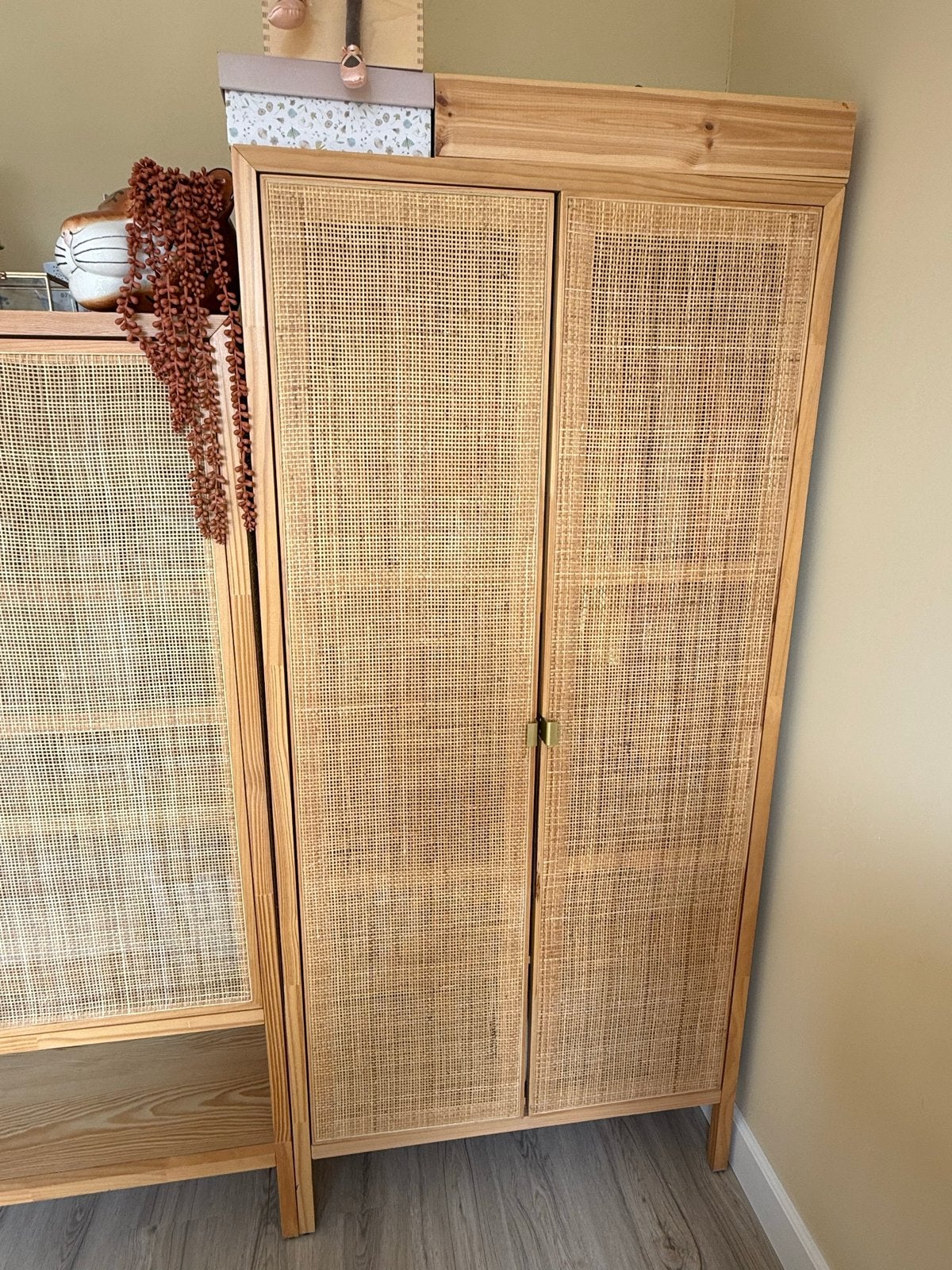 Karwei Eloise kledingkast rotan webbing, Ophalen, 50 tot 100 cm, Zo goed als nieuw, 150 tot 200 cm